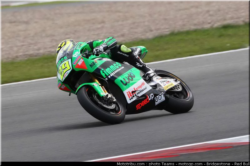 moto2_iannone_2_angleterre_2010