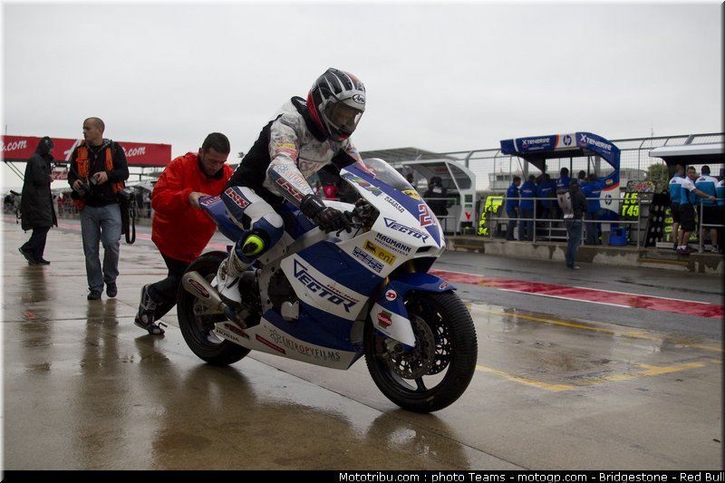 moto2_leonov_2_angleterre_2010