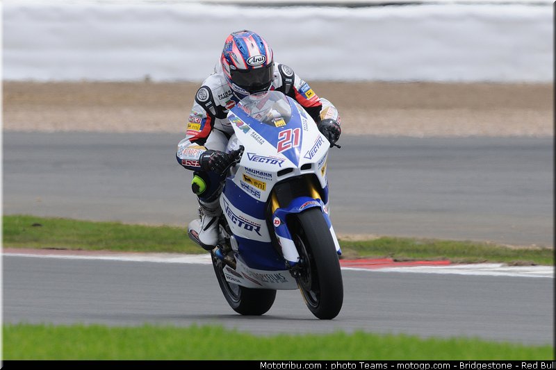 moto2_leonov_3_angleterre_2010