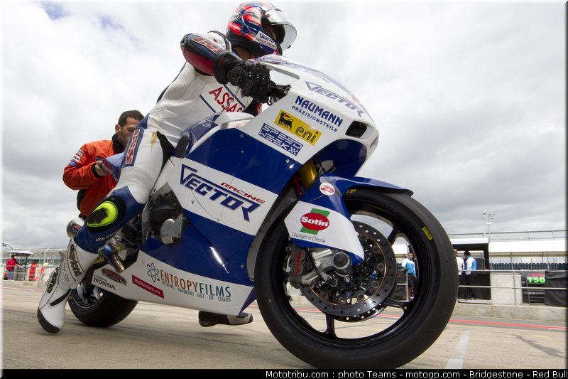 moto2_leonov_5_angleterre_2010