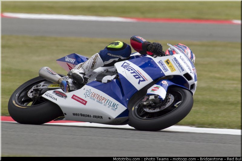 moto2_leonov_7_angleterre_2010