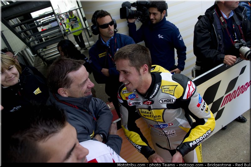 moto2_luthi_6_angleterre_2010