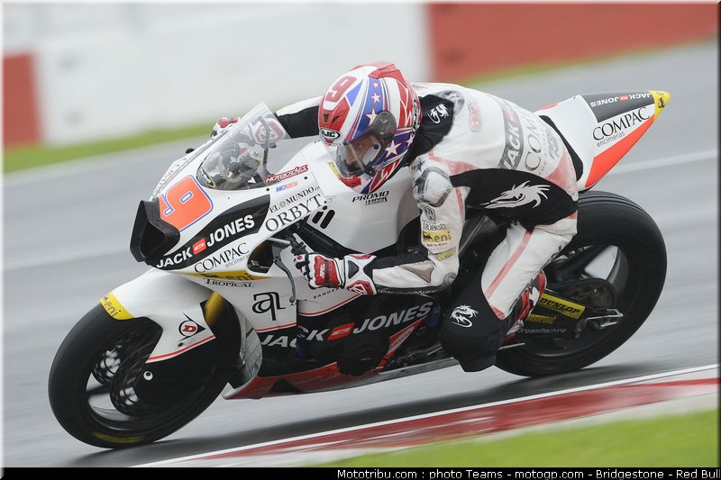 moto2_noyes_6_angleterre_2010