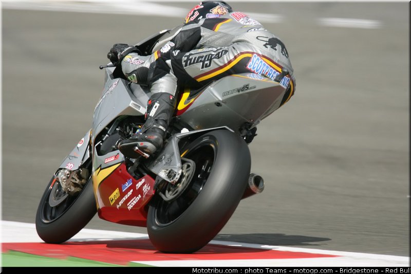 moto2_redding_3_angleterre_2010