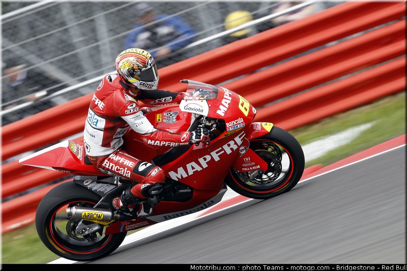 moto2_simon_10_angleterre_2010