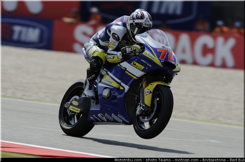 moto2_takahashi_17_angleterre_2010