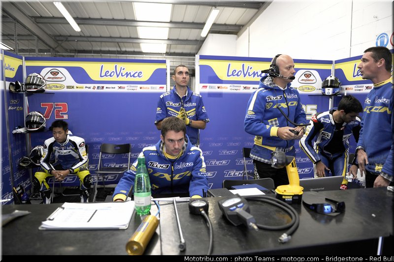 moto2_tech3_3_angleterre_2010