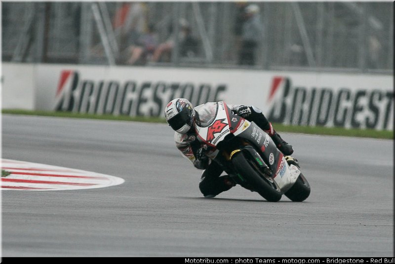 moto2_tomizawa_2_angleterre_2010