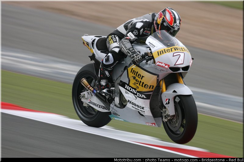 motogp_aoyama_8_angleterre_2010