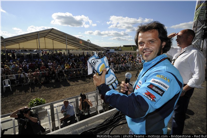 motogp_capirossi_07_angleterre_2010