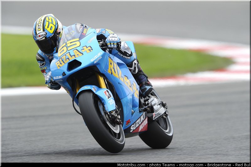 motogp_capirossi_10_angleterre_2010