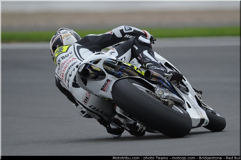 motogp_depuniet_12_angleterre_2010