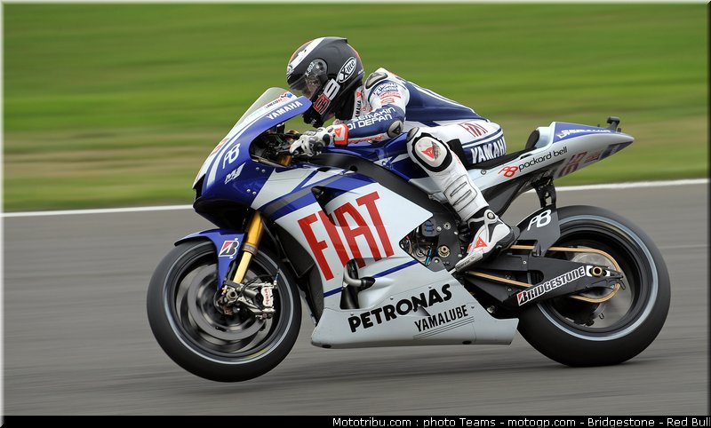 motogp_lorenzo_02_angleterre_2010