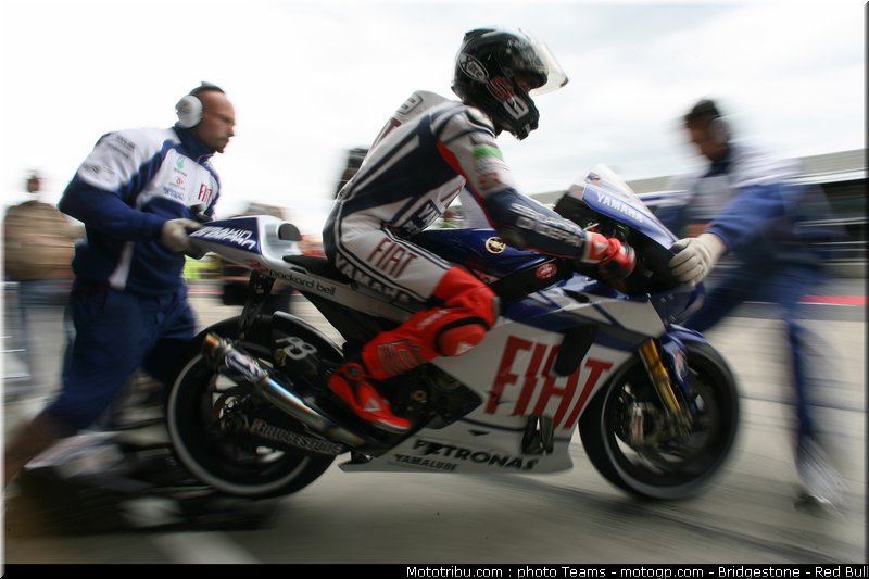motogp_lorenzo_04_angleterre_2010