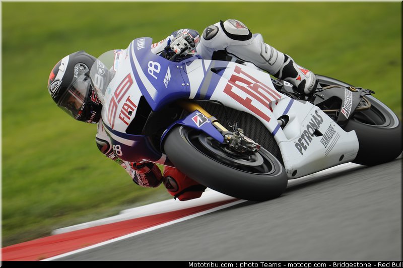 motogp_lorenzo_09_angleterre_2010