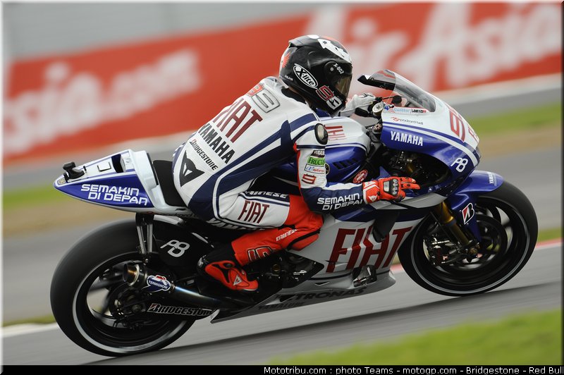 motogp_lorenzo_11_angleterre_2010