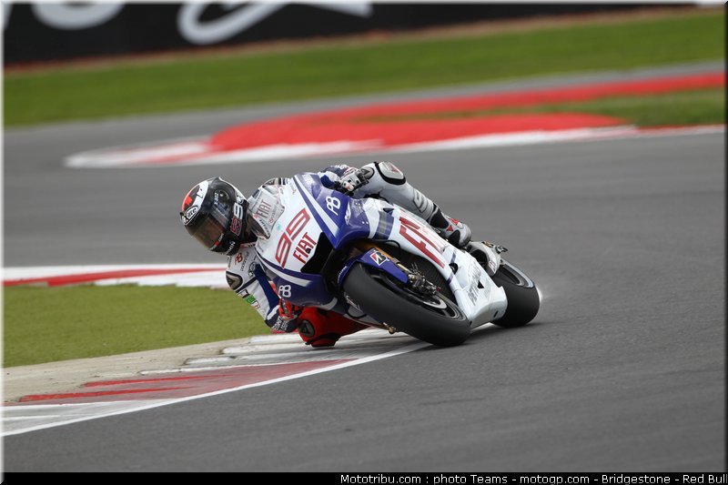 motogp_lorenzo_35_angleterre_2010