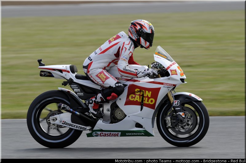motogp_melandri_14_angleterre_2010