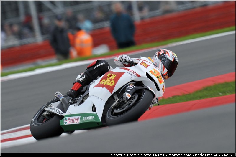 motogp_melandri_16_angleterre_2010