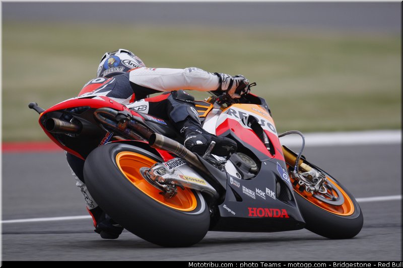 motogp_pedrosa_06_angleterre_2010