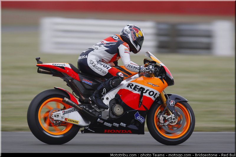 motogp_pedrosa_08_angleterre_2010