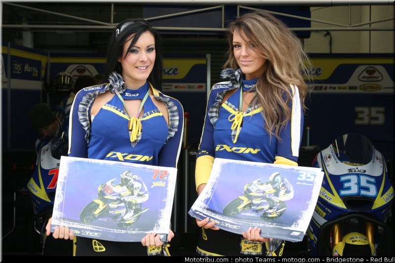 motogp_pitbabe_033_angleterre_2010