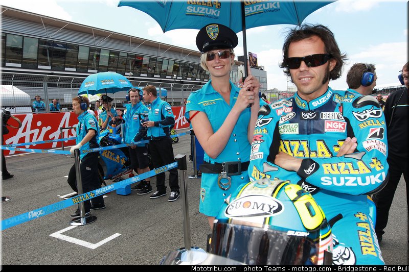 motogp_pitbabe_051_angleterre_2010