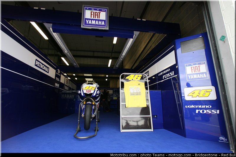 motogp_rossi_2_angleterre_2010