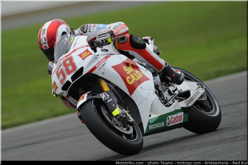 motogp_simoncelli_01_angleterre_2010