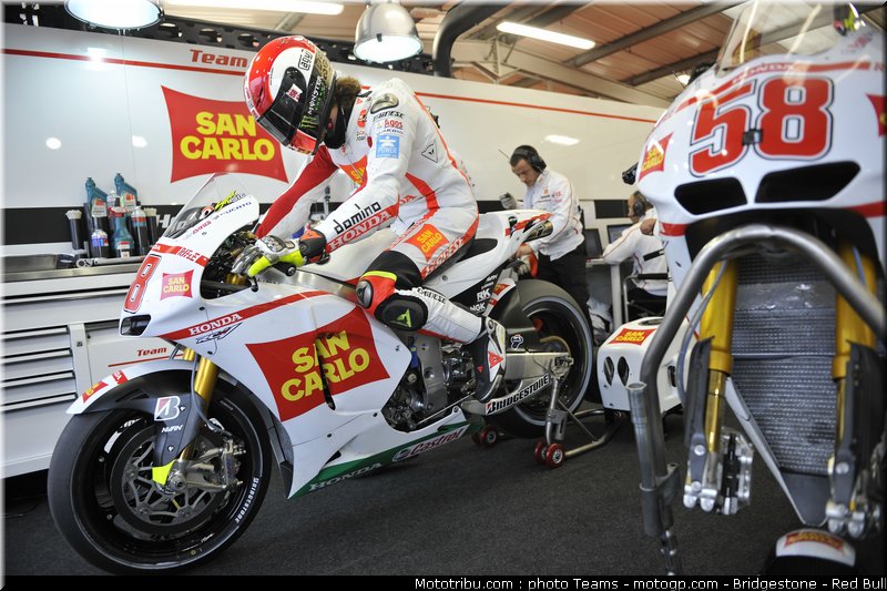 motogp_simoncelli_08_angleterre_2010