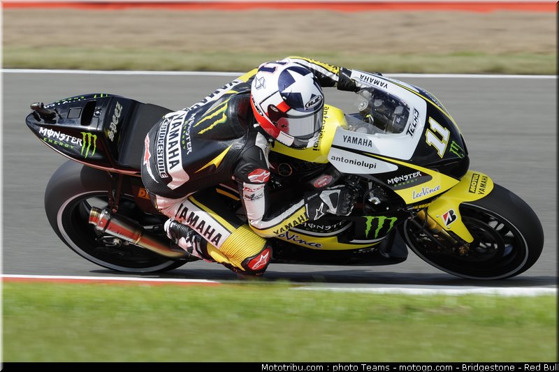motogp_spies_09_angleterre_2010