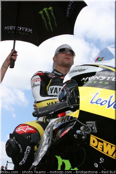 motogp_spies_13_angleterre_2010