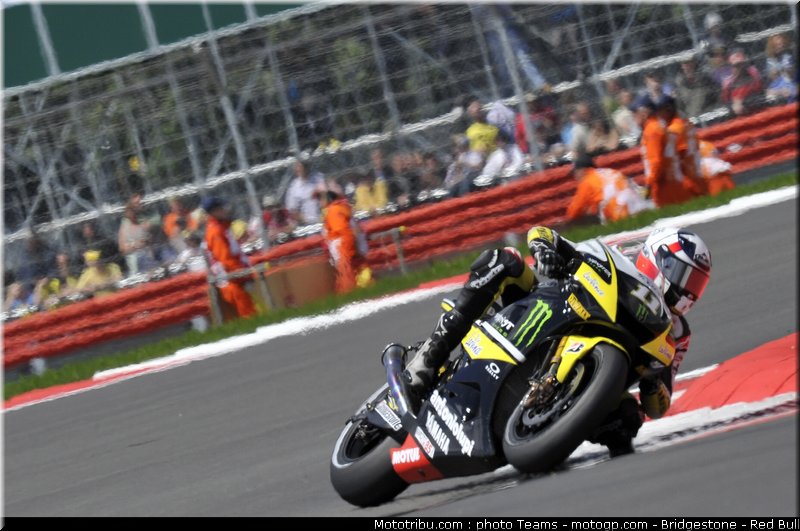motogp_spies_25_angleterre_2010
