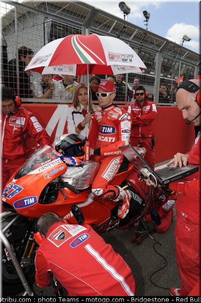 motogp_stoner_12_angleterre_2010