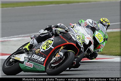 moto2_angleterre_2010_012.jpg