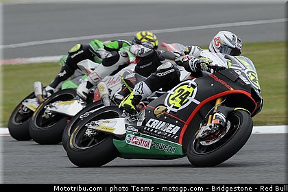 moto2_angleterre_2010_013.jpg