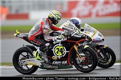 moto2_angleterre_2010_015.jpg
