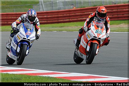 moto2_angleterre_2010_024.jpg
