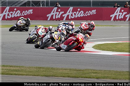 moto2_angleterre_2010_030.jpg