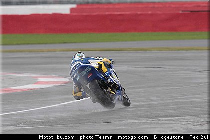 moto2_derosa_03_angleterre_2010.jpg