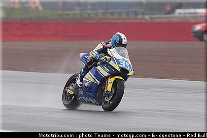 moto2_derosa_04_angleterre_2010.jpg