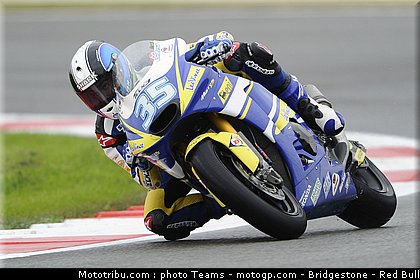 moto2_derosa_05_angleterre_2010.jpg