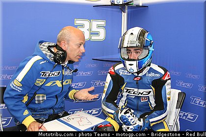 moto2_derosa_10_angleterre_2010.jpg