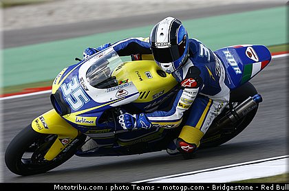 moto2_derosa_15_angleterre_2010.jpg
