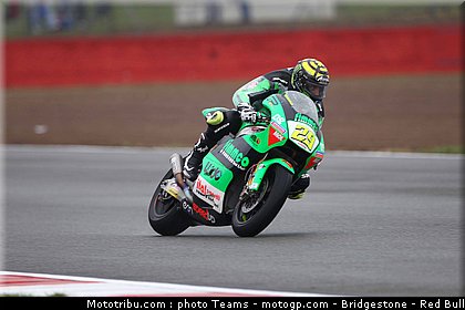 moto2_iannone_1_angleterre_2010.jpg