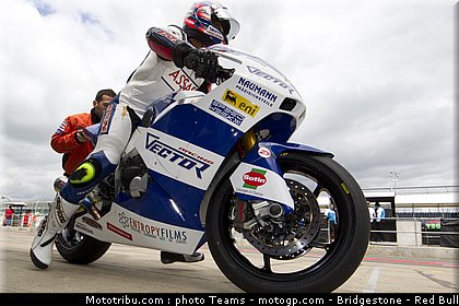 moto2_leonov_5_angleterre_2010.jpg