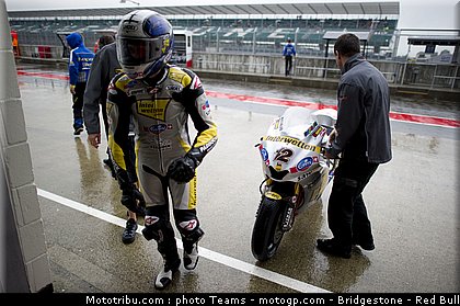 moto2_luthi_5_angleterre_2010.jpg