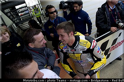 moto2_luthi_6_angleterre_2010.jpg
