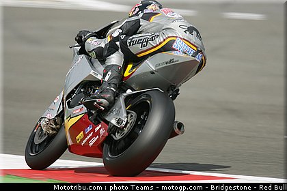moto2_redding_3_angleterre_2010.jpg