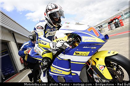 moto2_takahashi_02_angleterre_2010.jpg